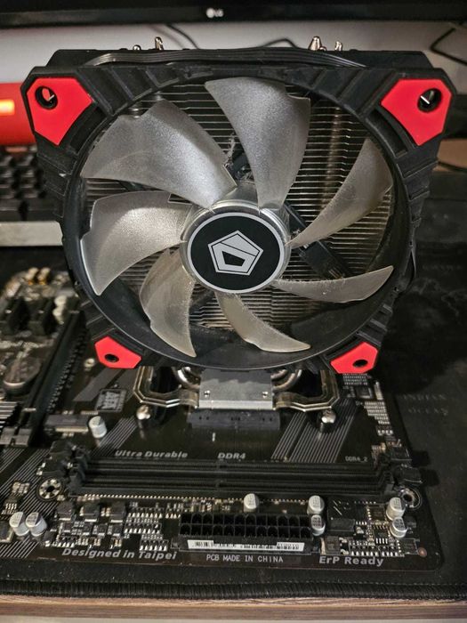 Kit gaming Placa de baza Gigabyte + Procesor Ryzen 5 2600x + cooler