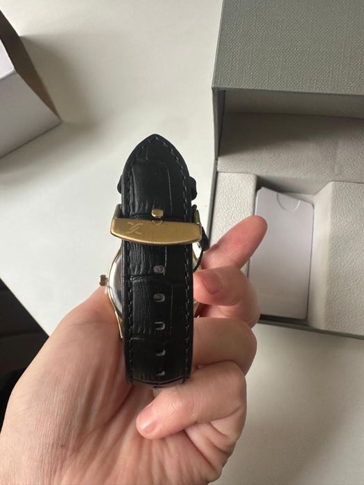 Часы Daniel Klein