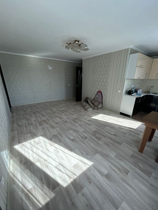 Продается 3 ком , Ш. Жанибек 77 дом