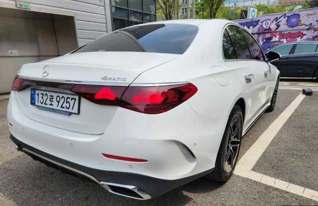 Mercedes-Benz E300 4matic