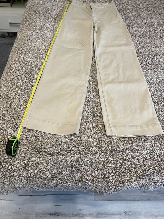 Pantaloni monki de vanzare