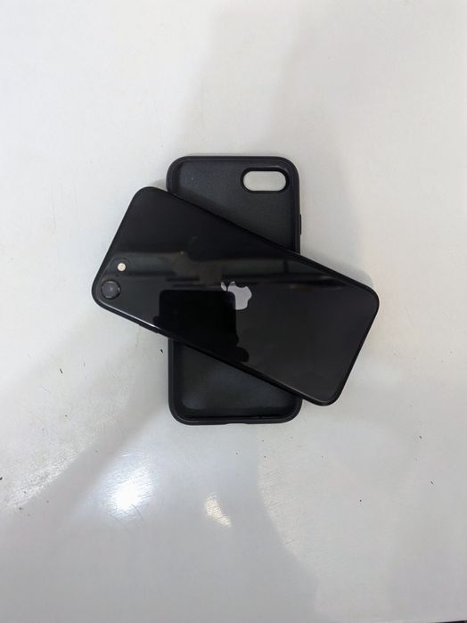 Iphone SE 2020 года