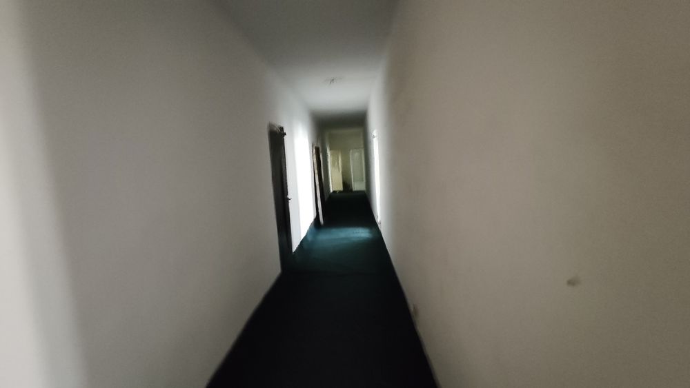 Buxoro shaxrida joylashgan 23 sotixdan iborat  noturar bino sotiladii.