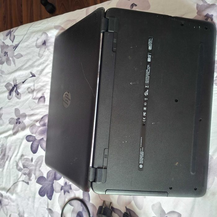 Vand Laptop HP in stare buna