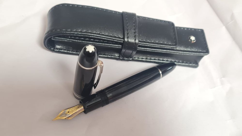 Stilou Montblanc Le grand, negru