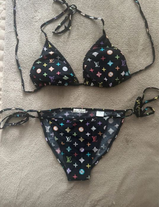 Costum de baie LV