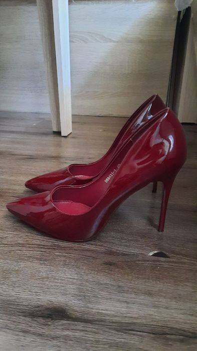 Туфли-лодочки, шикарные!