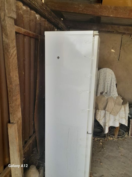 Холодильник Indesit