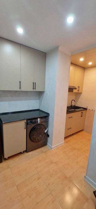 На Против Аския 3/2/4 ЕВРО ремонт 70м2