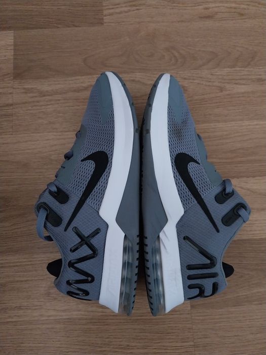 Adidasi originali Nike nr.47