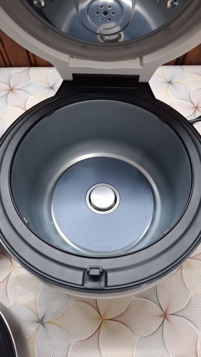 Instant Pot оризоварка  +  готвене на пара 12 чаши / 2.8 ,600W