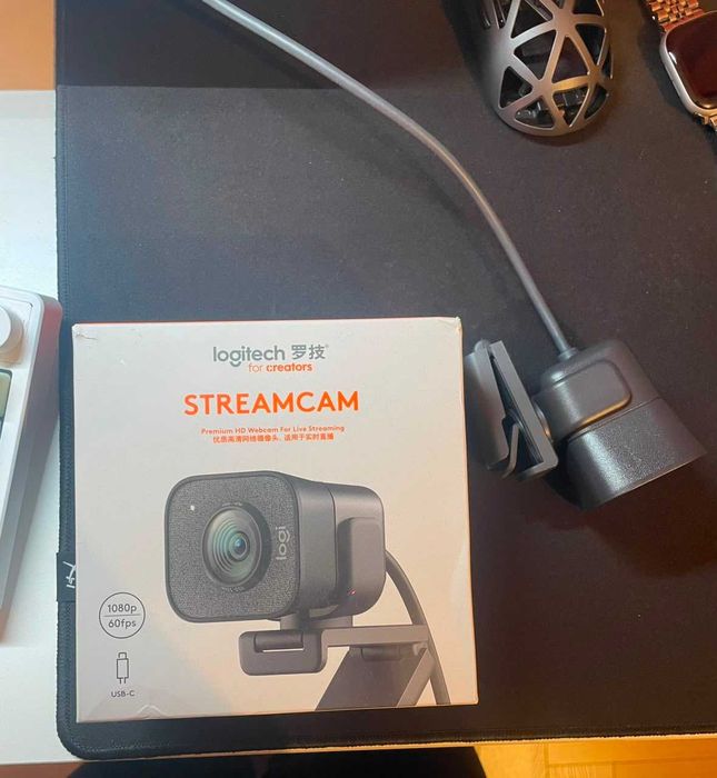 Видеокамера logitech