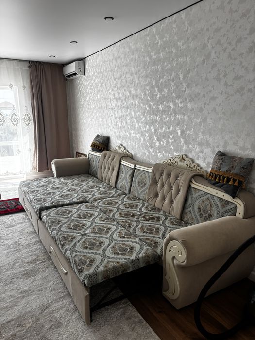 Продам Диван почти новый