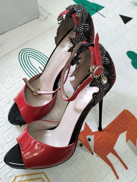 Срочно продам туфли!