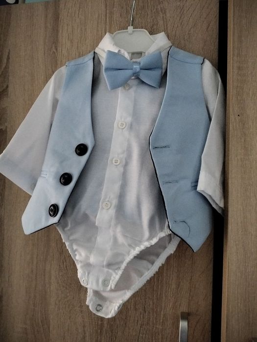 Костюм за изписване на бебе