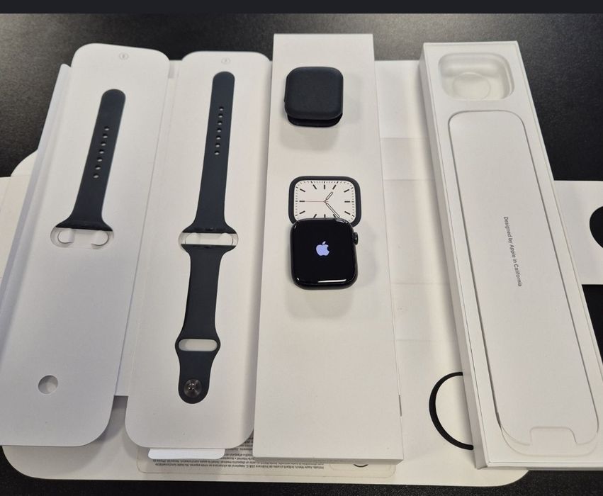 Vând Smartwatch Apple watch 7 celular