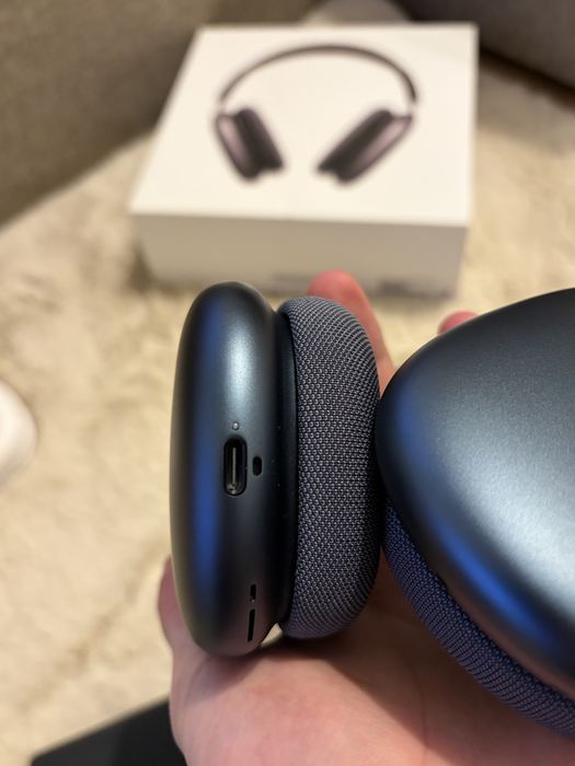 Airpods Max Midnight Black in stare buna, cu factura