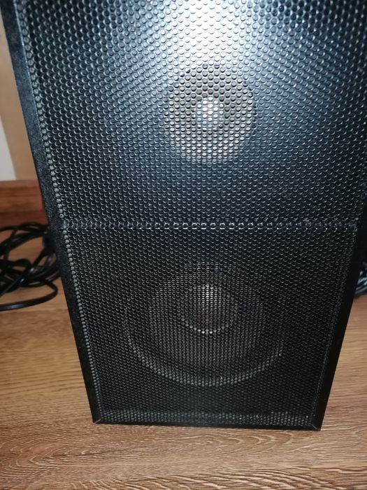 Combina muzicala Aiwa si un cd radio player Tevion