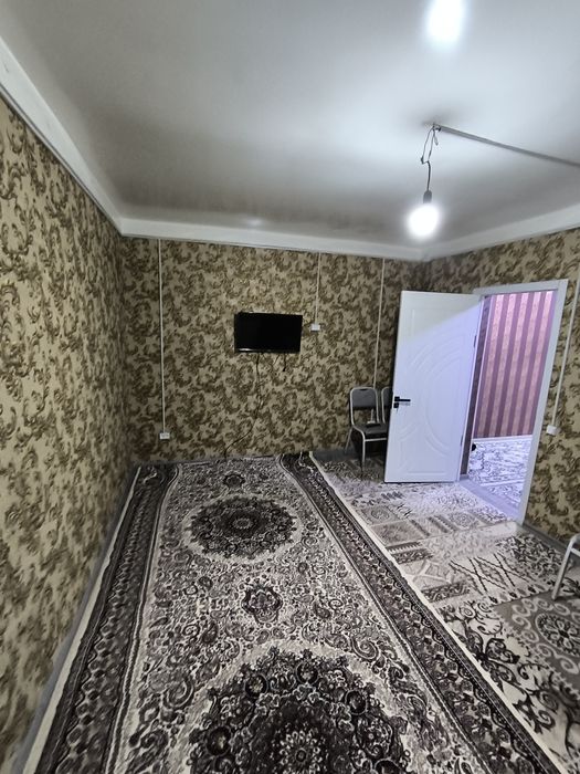 1 ком квартиру Сергели ЯНГИХАЁТСКИЙ район. Спутник. В деревянном доме