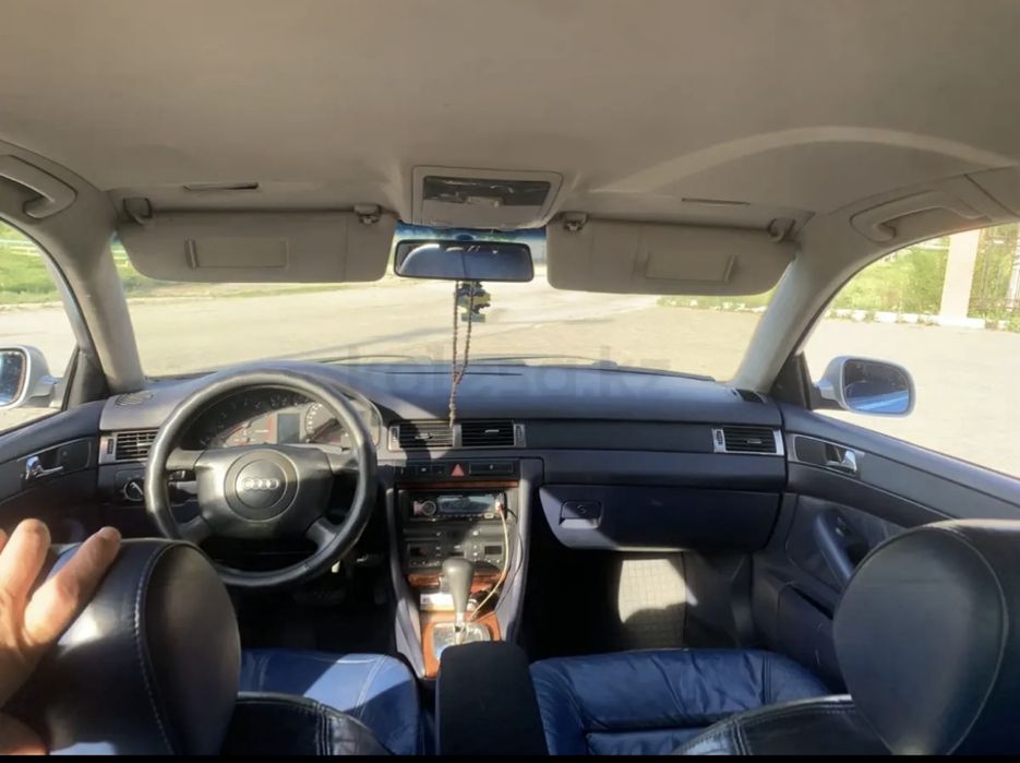 Срочно продаю машину ауди а6