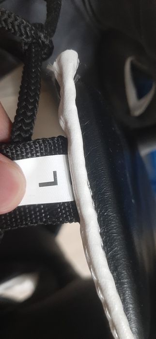 бокс перчатки и шлем