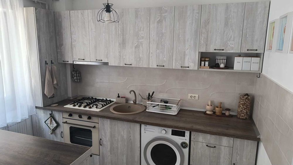 Apartment 2 camere de inchiriat