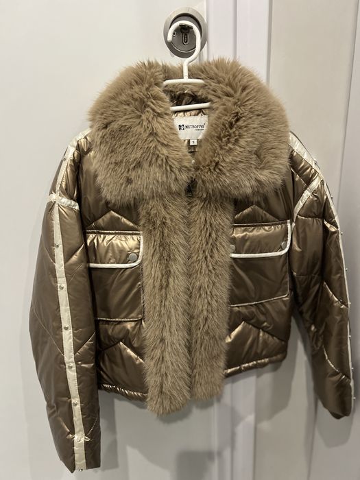 Дамско яке с пух