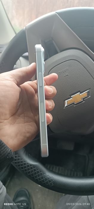 iPhone 15 128 Gb ideal