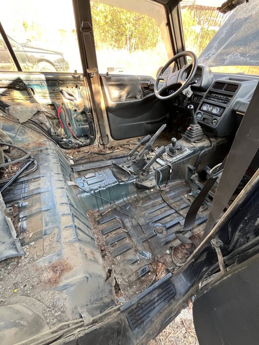 Suzuki vitara 1.6 ЦЯЛА СЕ ПРОДАВА