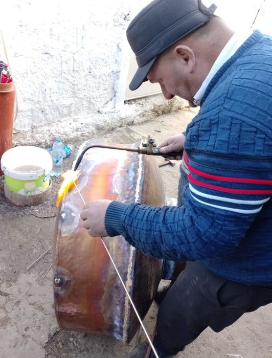 Vând cazan de 80 l 90l 100l 110l 120l litri de facut palinca 
Mai multe detalii la telefon 
Lucrăm fără avans 
Facem și alta capacitate la comanda