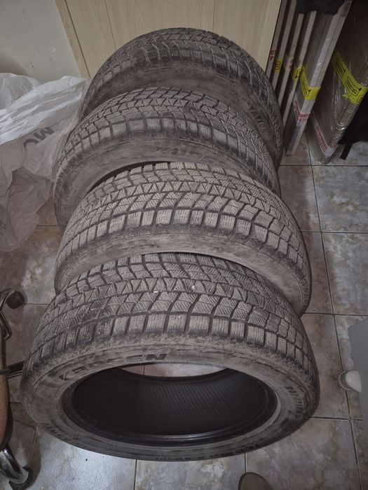 Продам зимние шины