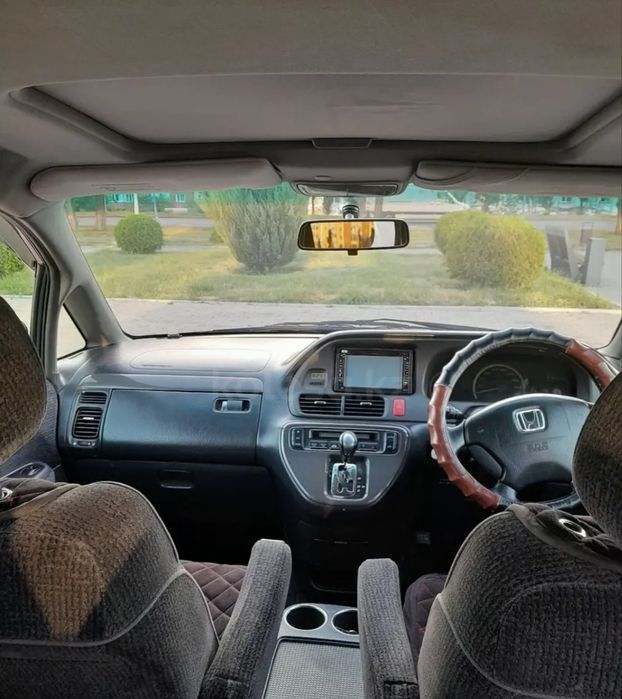 Продам машину Honda Одиссей