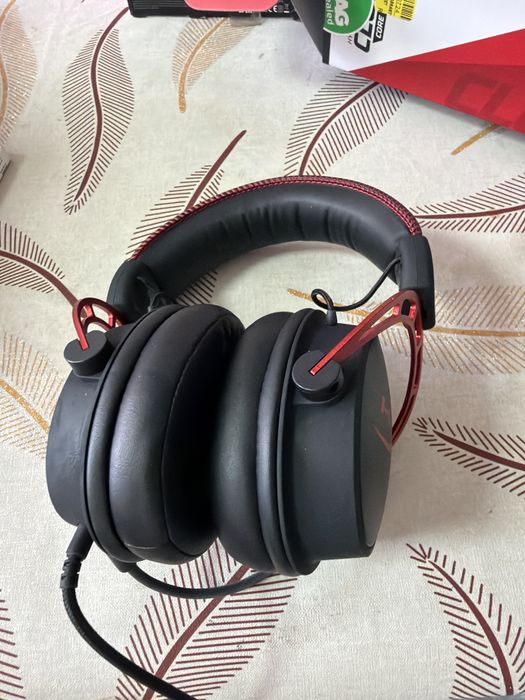 HyperX Cloud Alpha si HyperX Cloud 2