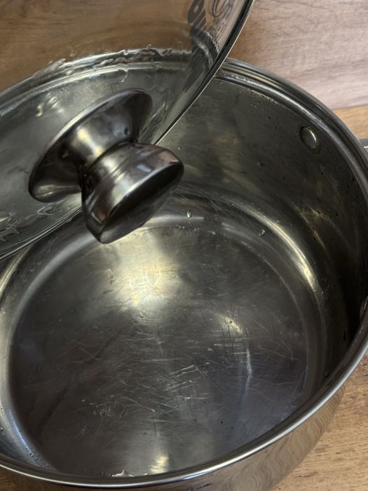Продам кастрюлм