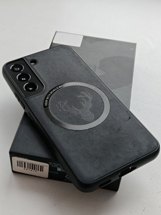 Продам Samsung s22 с коробкой  8/128