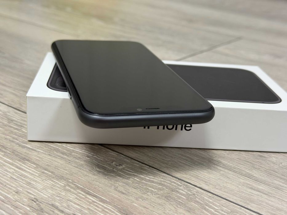 iPhone 11, Black, 64Gb, Liber de retea | Cod - G1030