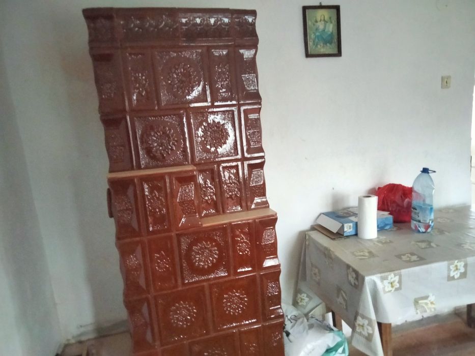 Casă de vânzare ,locuibilă, cu potențial cat gradina ei