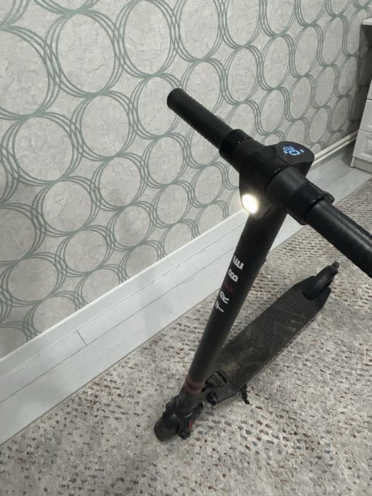 Электросамокат  Tribe