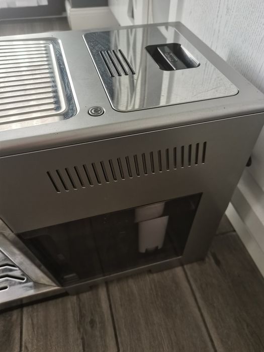 Aparat de cafea DeLonghi