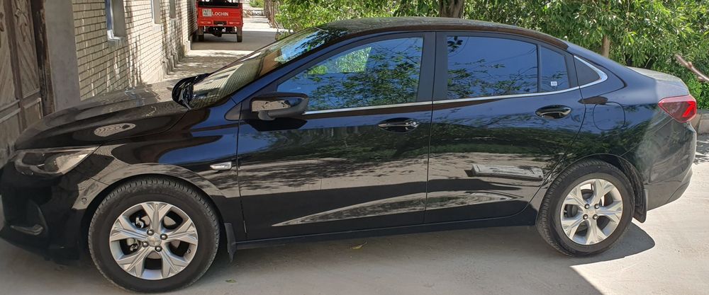 Автомобиль Оних(ФУЛЛ)С гарантей