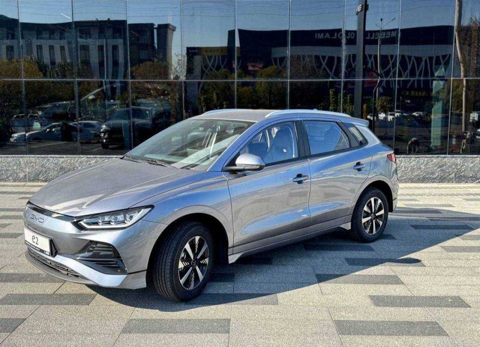 BYD E2 Elektr va Gibrit