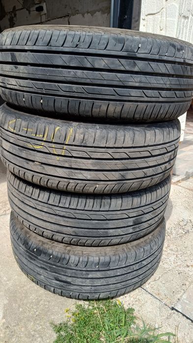 Vând anvelope de vara Bridgestone