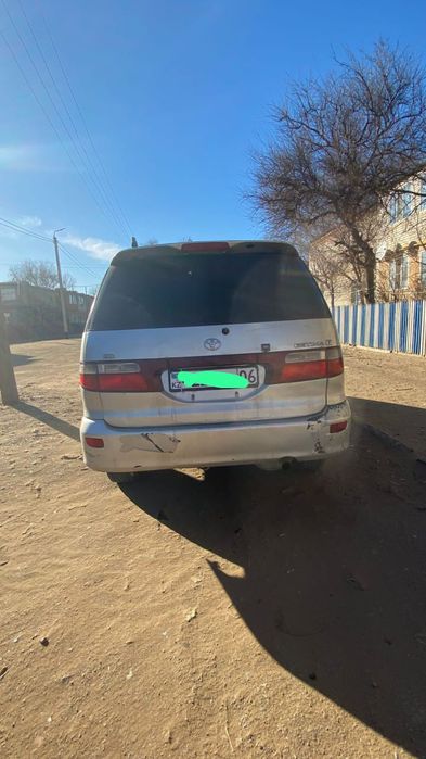 Тойота эстима об.2.4