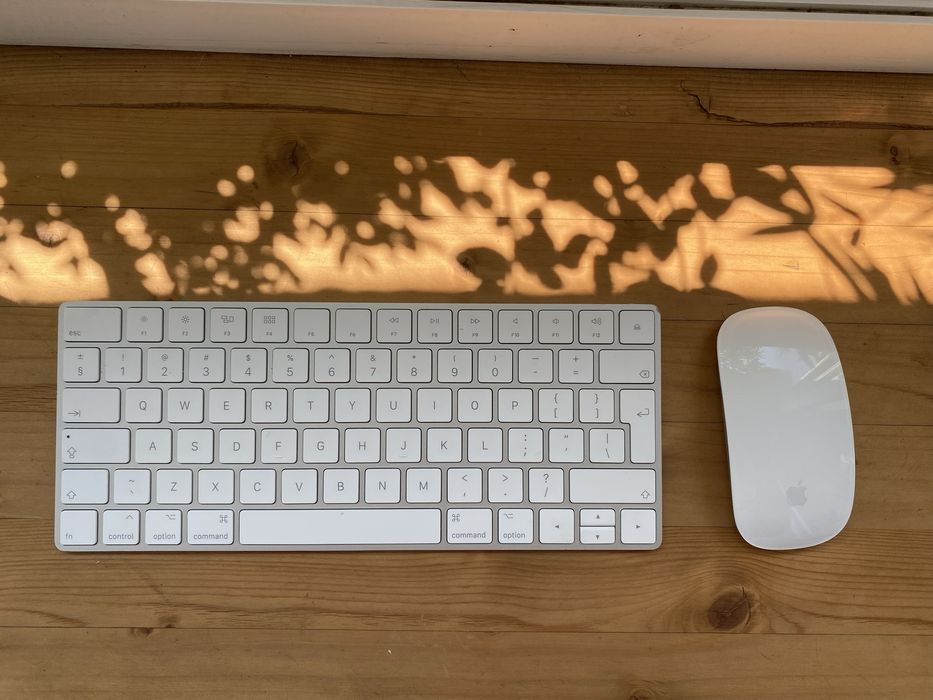 Tastatura si șoarece Magic Apple
