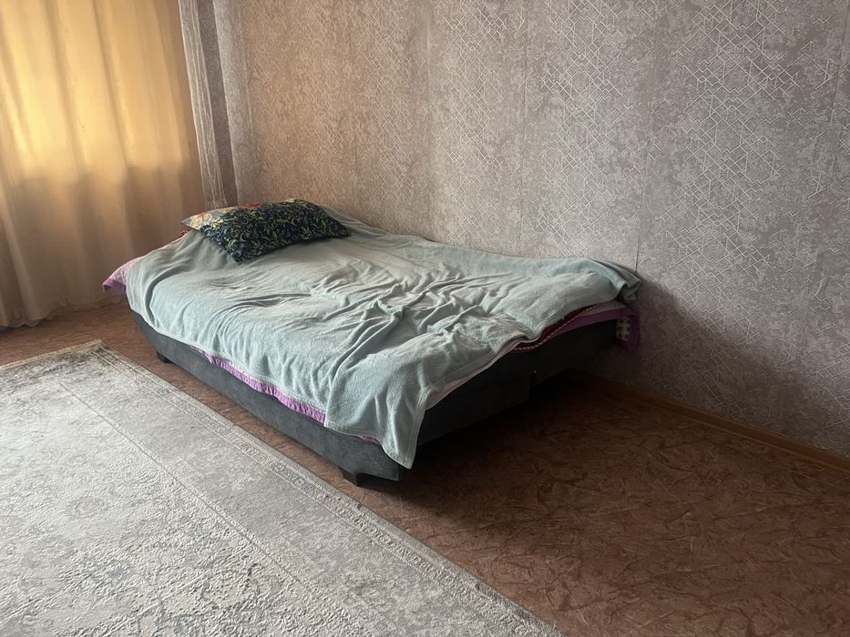 Продам спальный гарнитур, диван