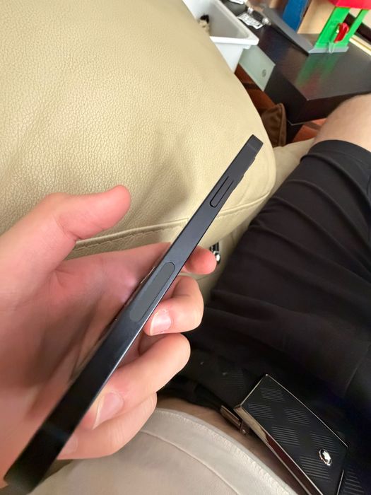 iPhone 12 64gb black