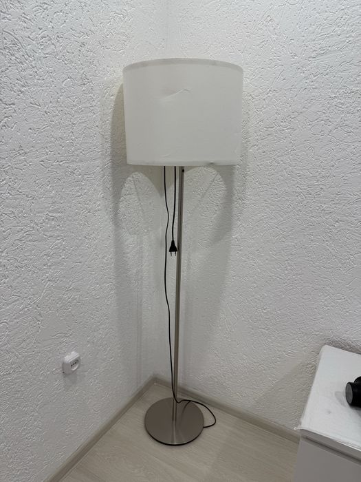 Торшер напольный