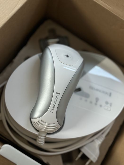 Vand Epilator Remington Ipl 300.000 flashes NOU