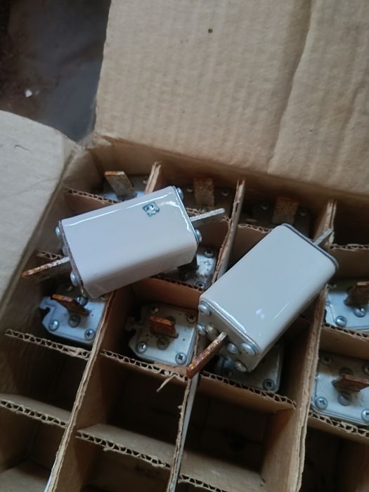 Продам выключатели предохранители автоматы