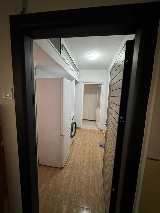 Inchiriez garsoniera zona Ostroveni